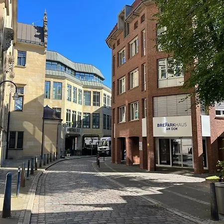 Modernes Am Bremer Dom Mit Balkon * Бремен